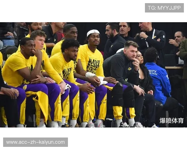 湖人替补席成关键力量,季末争冠希望被点燃 湖人替补席成关键力量,季末争冠希望被点燃